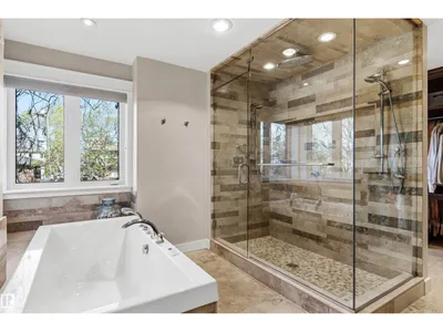 9010 120 ST NW photo 24