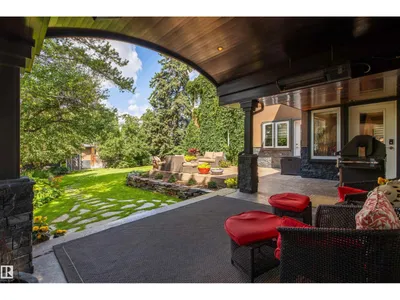 9010 120 ST NW photo 38