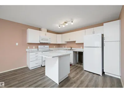 #406 16035 132 ST NW photo 8