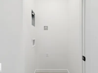 14816 93 AV NW photo 24