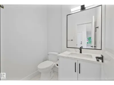 11140 126 ST E NW photo 9