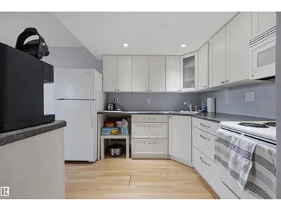 #3 18315 89 AV NW photo 12