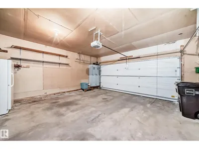 4815 32 AV NW photo 33