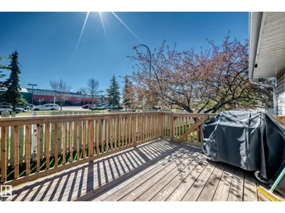 4815 32 AV NW photo 35