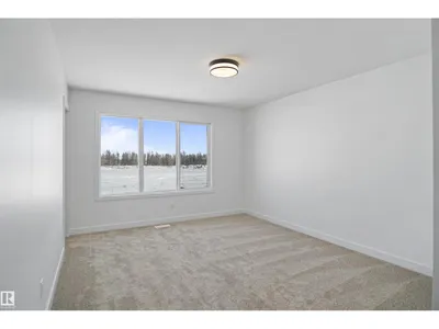 6327 175 AV NW photo 15