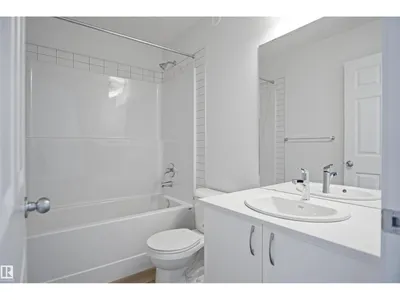 6327 175 AV NW photo 26