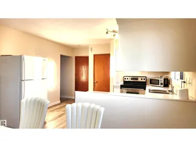4709 106 ST NW photo 13