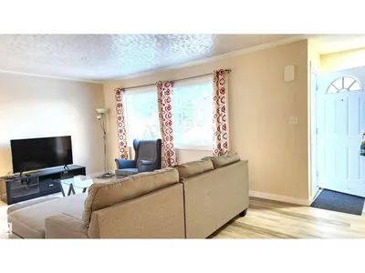 4709 106 ST NW photo 17
