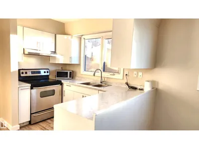 4709 106 ST NW photo 5