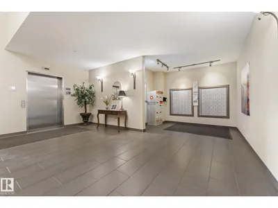 #430 160 MAGRATH RD NW photo 6