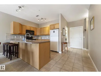 #430 160 MAGRATH RD NW photo 23