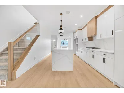 11138 126 ST E NW photo 9