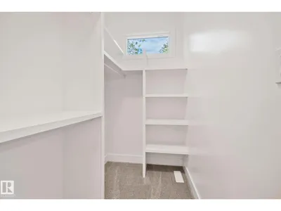 11138 126 ST E NW photo 22