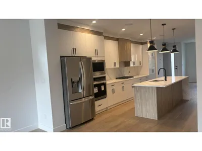 11138 126 ST E NW photo 11