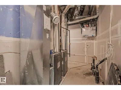 11138 126 ST E NW photo 50