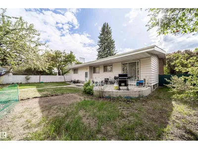 6403 132 ST NW photo 14