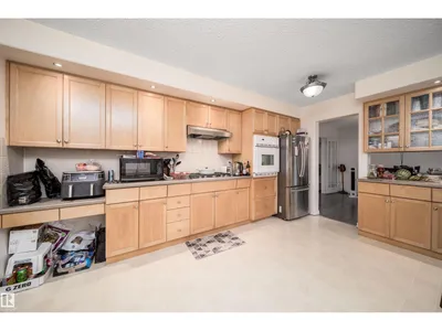 6403 132 ST NW photo 29