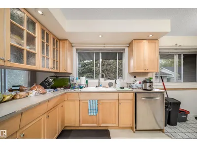 6403 132 ST NW photo 30