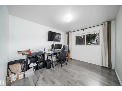 6403 132 ST NW photo 37