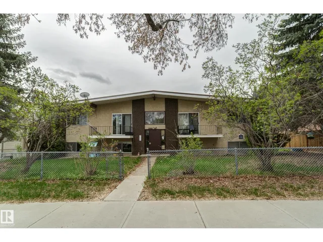 9749 88 AV NW, Edmonton