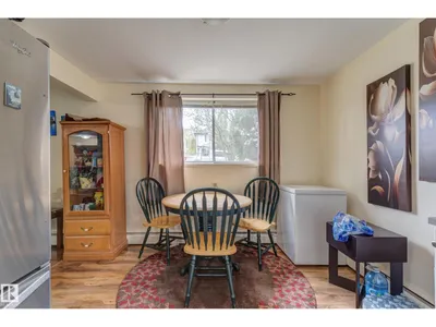 9749 88 AV NW photo 8