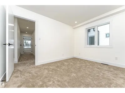 9624 86 ST NW photo 46