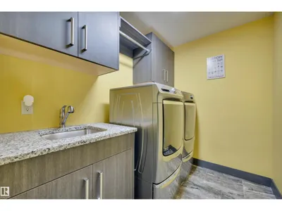 136 KIRPATRICK CR photo 24