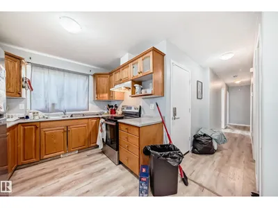 10017 153 ST NW photo 13