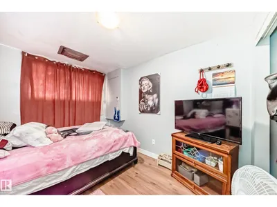 10017 153 ST NW photo 39