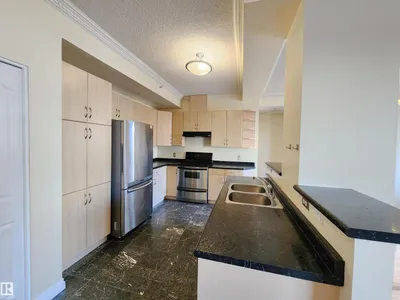 #603 9707 105 ST NW photo 15