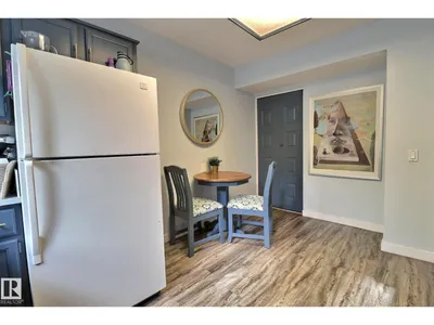 5315 39 AV NW photo 7