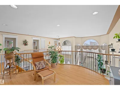 7622 168A AV NW photo 21