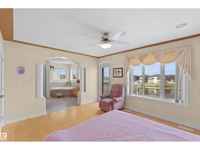7622 168A AV NW photo 24