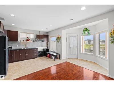7622 168A AV NW photo 35