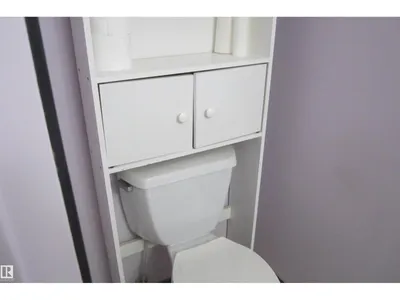 3814 37 AV photo 25
