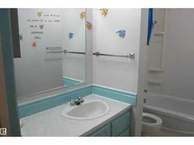 3814 37 AV photo 38