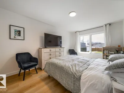 11303 111 AV NW photo 19