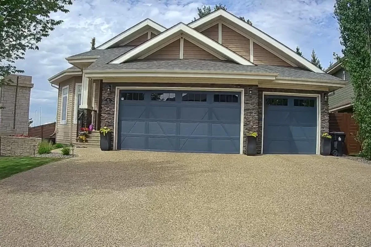 62 Kenton Woods LN exterior