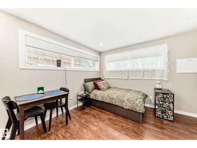 7723 81 AV NW photo 24