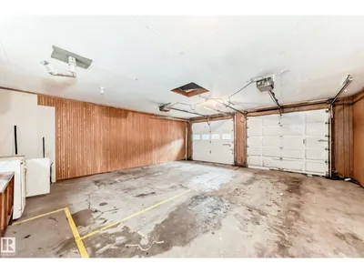7723 81 AV NW photo 41