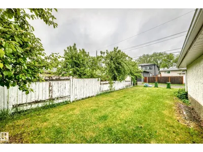 7723 81 AV NW photo 45