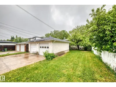 7723 81 AV NW photo 48