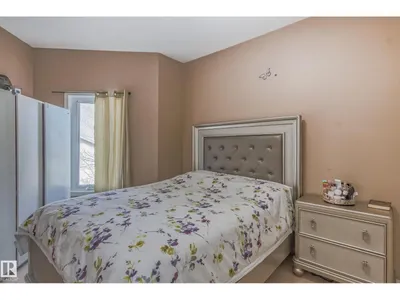 #49 8403 164 AV NW photo 32