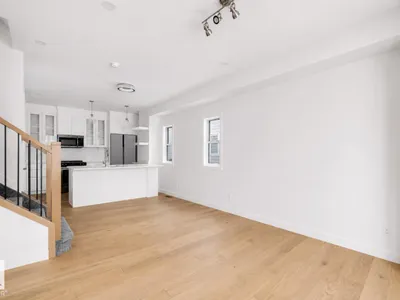 7927 112S AV NW photo 22
