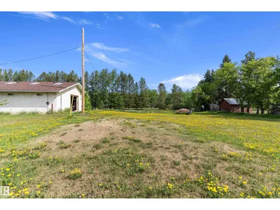 20415 Quadrant ave SW photo 14
