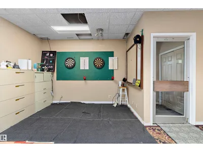 20415 Quadrant ave SW photo 31