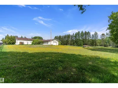 20415 Quadrant ave SW photo 22