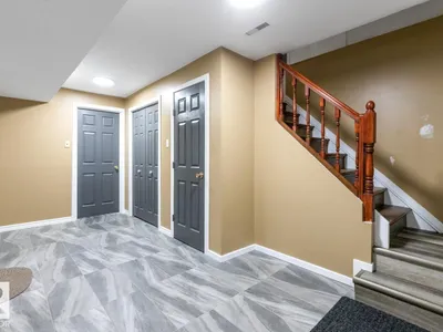6303 89 AV NW photo 25