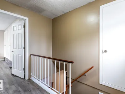 6303 89 AV NW photo 19