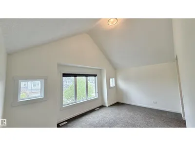 3962 CLAXTON LO SW photo 21